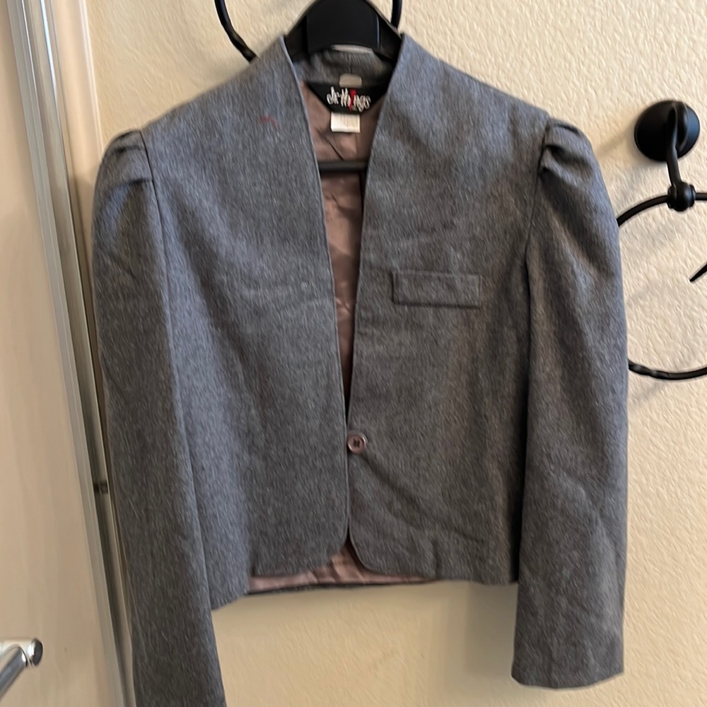 Gray blazer